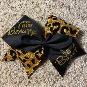 “This beauty is a beast” bow